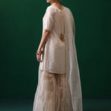 Zainab Chottani | Semi Formals | MEERAZ