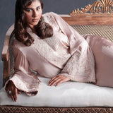 MNR | Chai Coffee Luxury Pret | Tea Rose