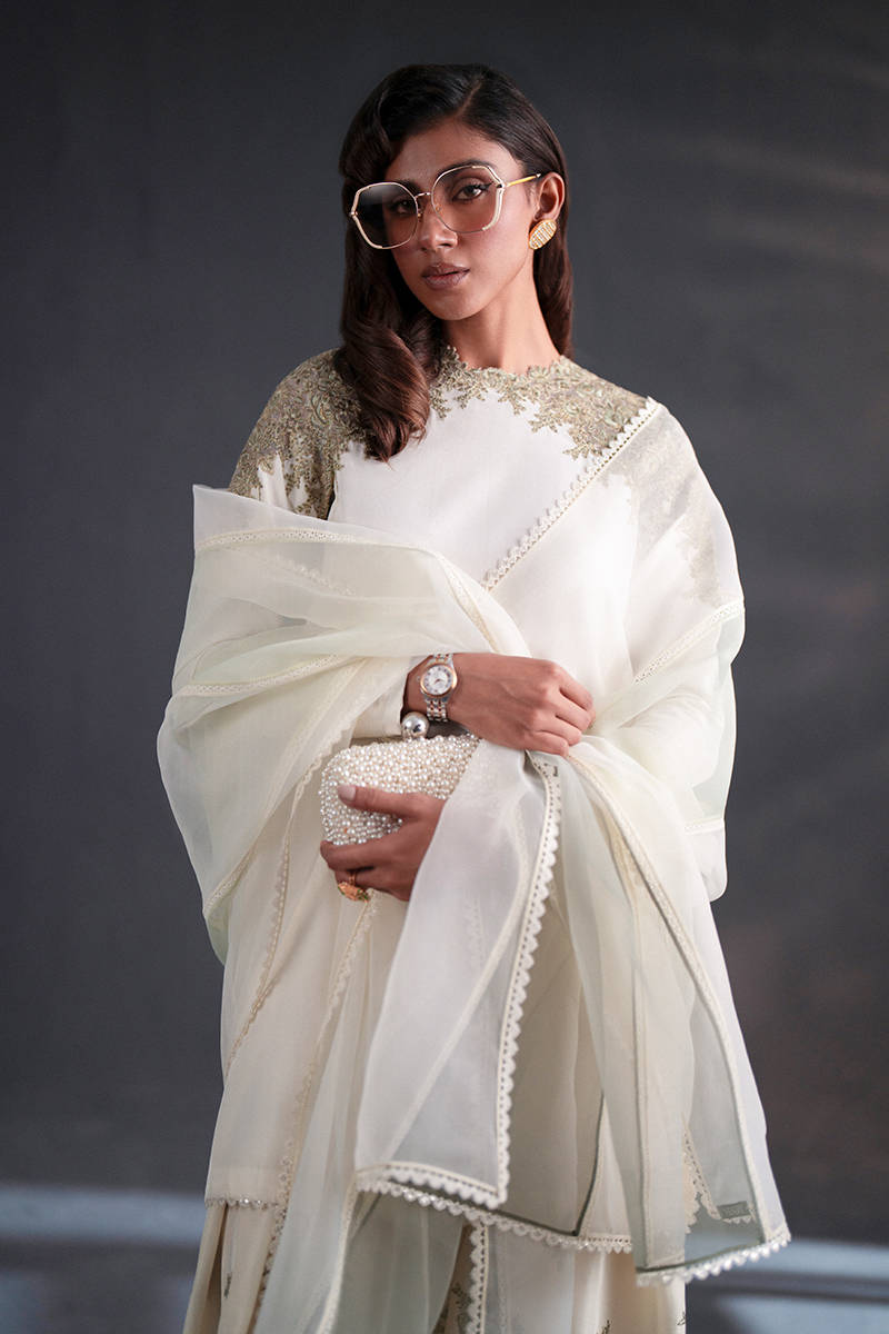 MNR | Chai Coffee Luxury Pret | Mint To Be