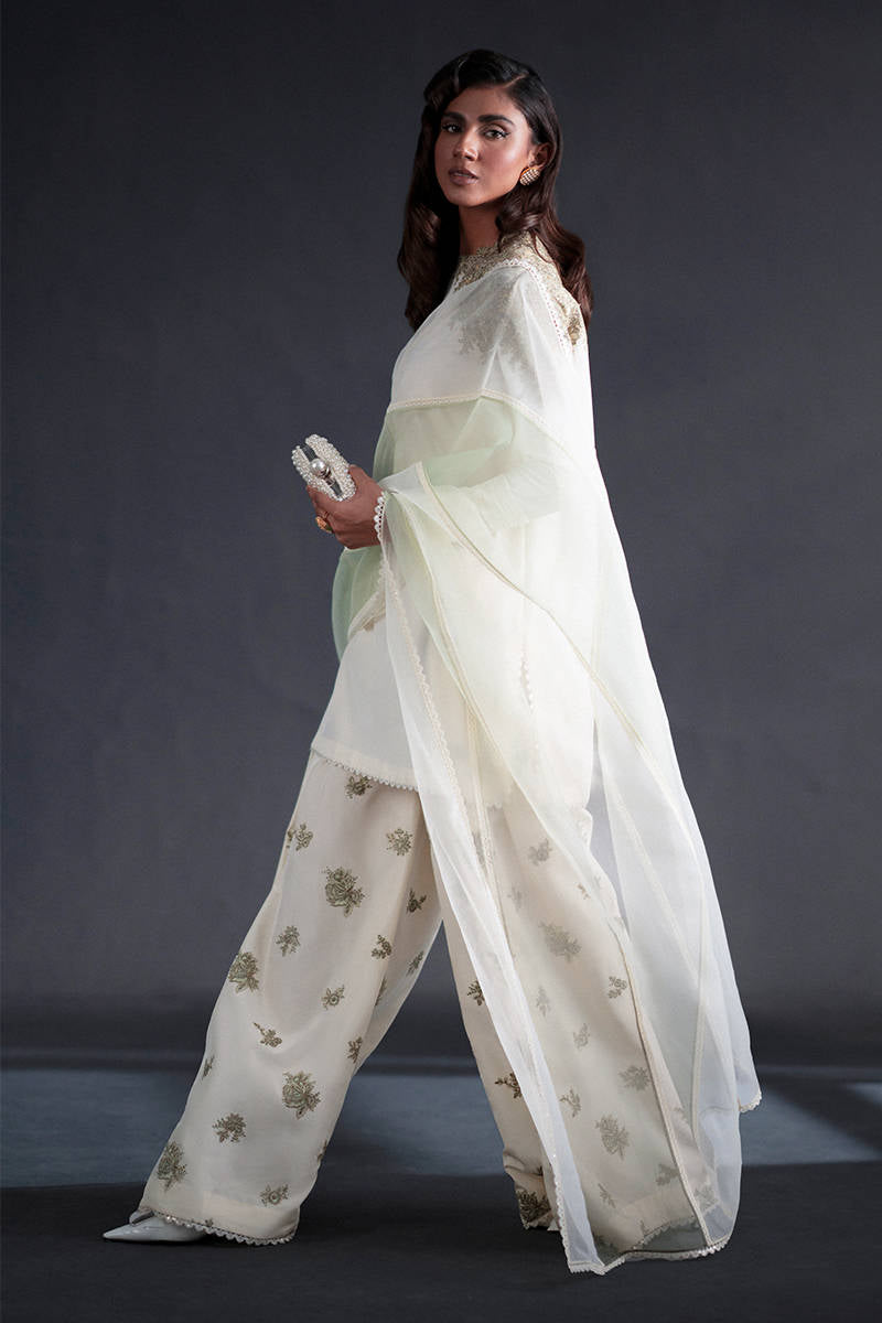 MNR | Chai Coffee Luxury Pret | Mint To Be