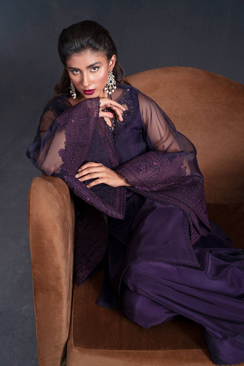 MNR | Chai Coffee Luxury Pret | Lavender Dreams