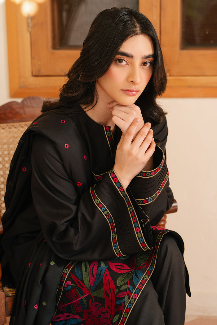 Jazmin | Winter Edition 24 | UW-0132