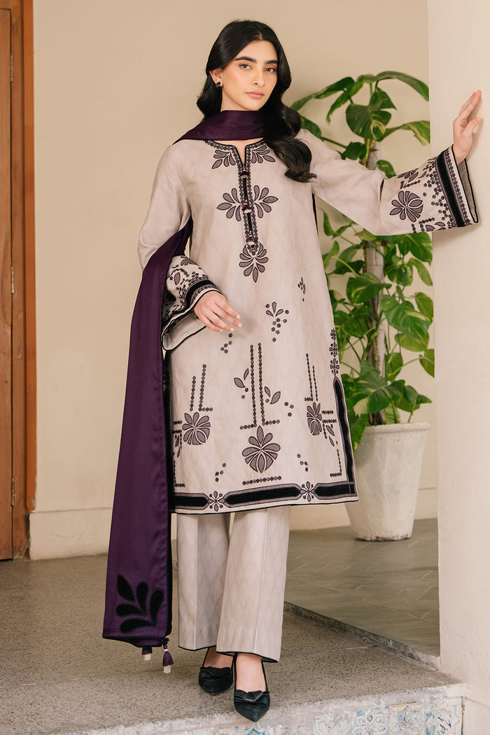 Jazmin | Winter Edition 24 | UW-0136