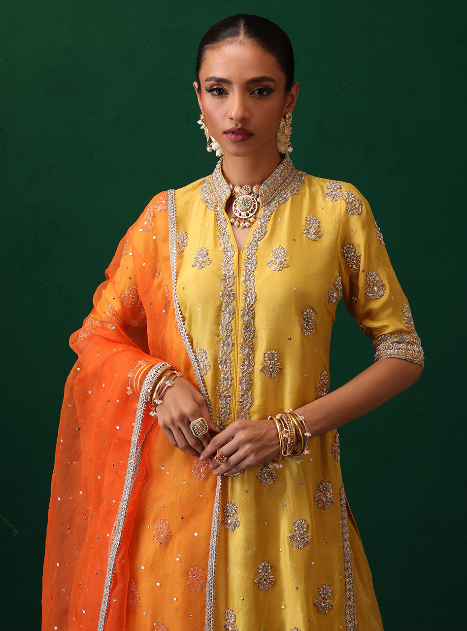 Zainab Chottani | Semi Formals | DEENA