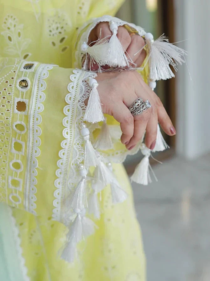 Faiza Faisal | Maya Luxury Lawn | Derya