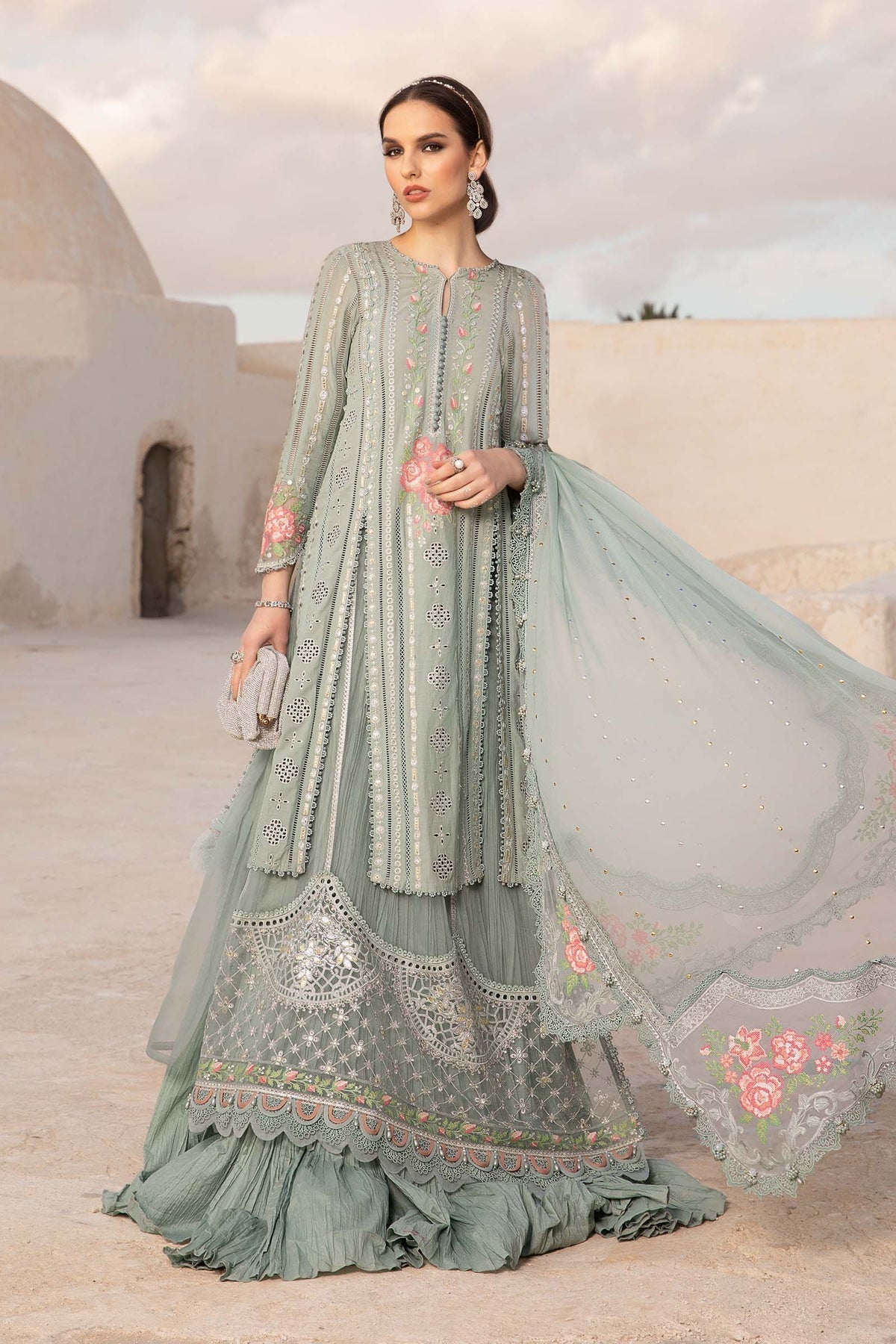 Maria B - D-2412-B - Lawn