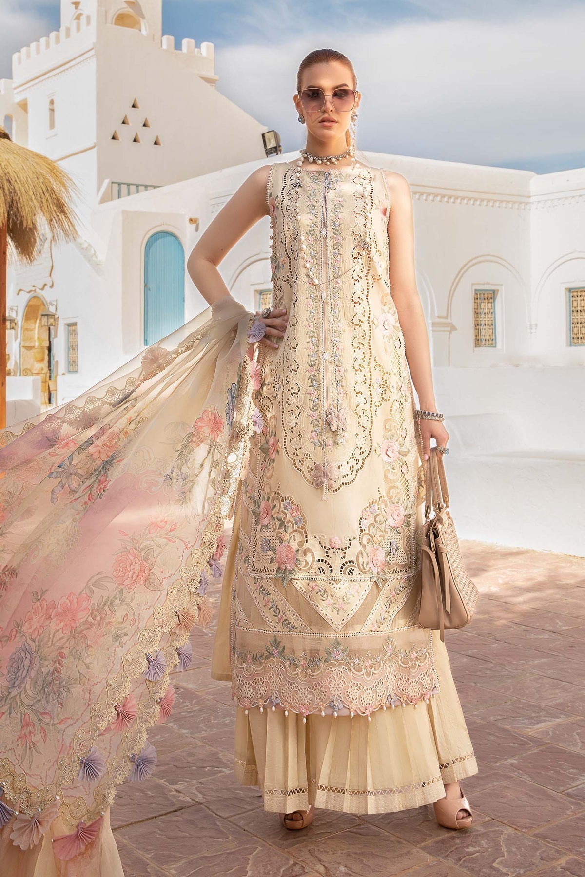 Maria B - D-2406-B - Lawn