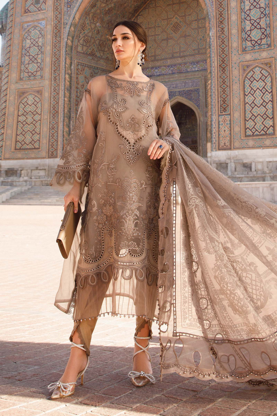 MARIA B EMBROIDED UNSTITCHED LAWN  D-2303-A