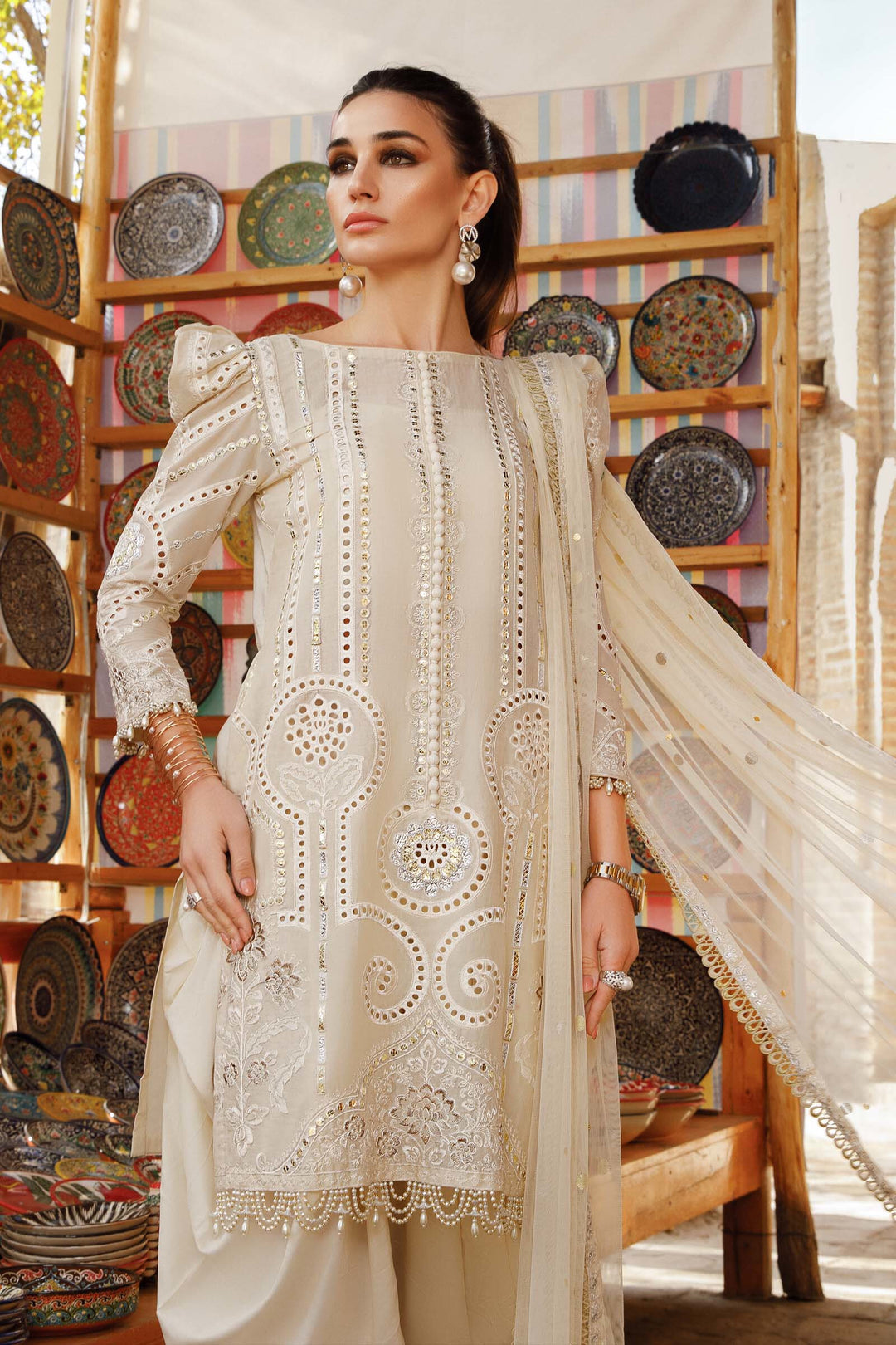 MARIA B EMBROIDED UNSTITCHED LAWN  D-2308-A