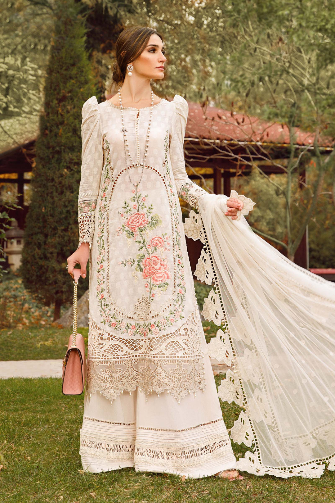 MARIA B EMBROIDED LAWN  D-2302-A
