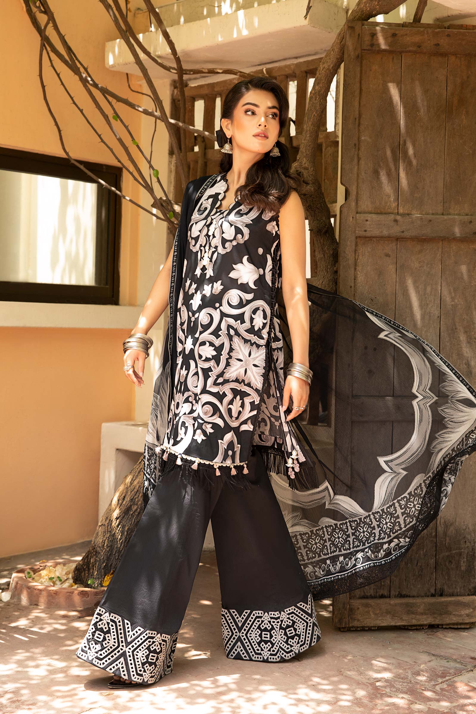 Maria B | Eid Basic Lawn | MB-CUS25-904B