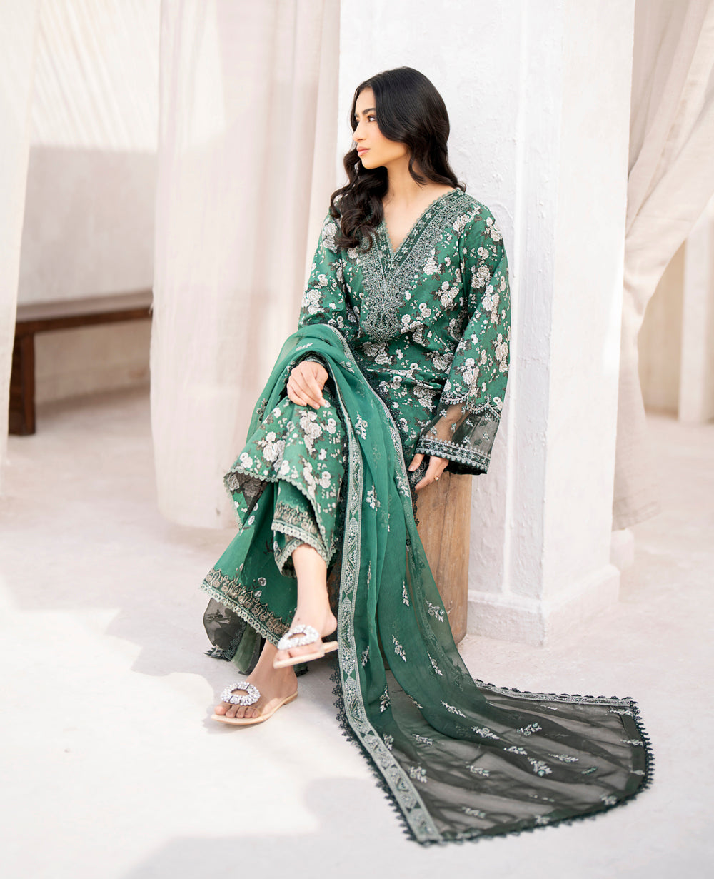 Xenia Formals | Summer Soiree Lawn | TAAMASI HARA